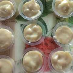 รูปของ Unbaked Klapertaart KW dengan Kelapa Muda Imitasi