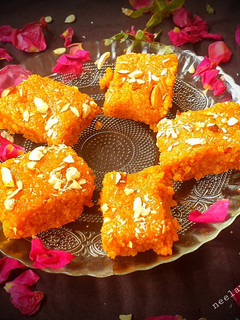 चना दाल मिल्क केक (Chana dal milk cake recipe in Hindi) रेसिपी मुख्य फोटो