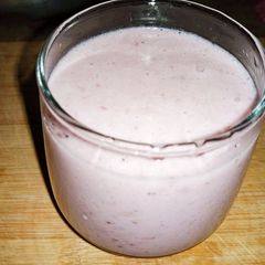Creamy strawberry 🍓 Shake A picture of Creamy strawberry 🍓 Shake.