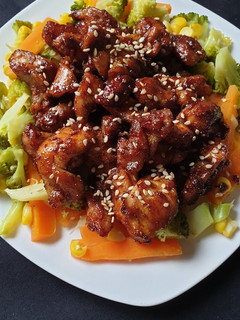 A picture of Honey Glazed Pepper Chicken.