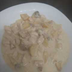 Una foto de Cazuela de pollo al champignon!