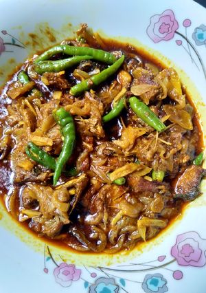 ইলিশ মাছের সুটকি ভুনা রেসিপির প্রধান ছবি