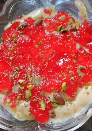 A picture of Fruit Trifle.