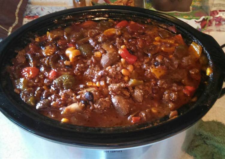 Easiest Way to Make Super Quick Homemade Crock Pot Chili