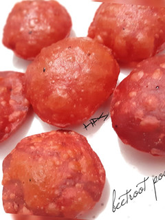 बीटरुट (चुकंदर) की पूरी (Beetroot (Chukandar) ki poori recipe in hindi) रेसिपी मुख्य फोटो