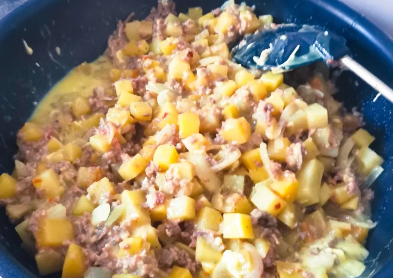 Poêlée pomme de terre, bœuf haché au curry 🥔🐂