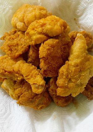 Hình của món Gà chiên giòn công thức "gần" giống KFC.