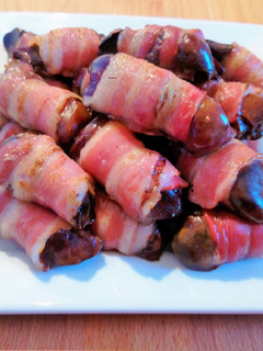 Baconbe tekert csirkemáj recept fotója