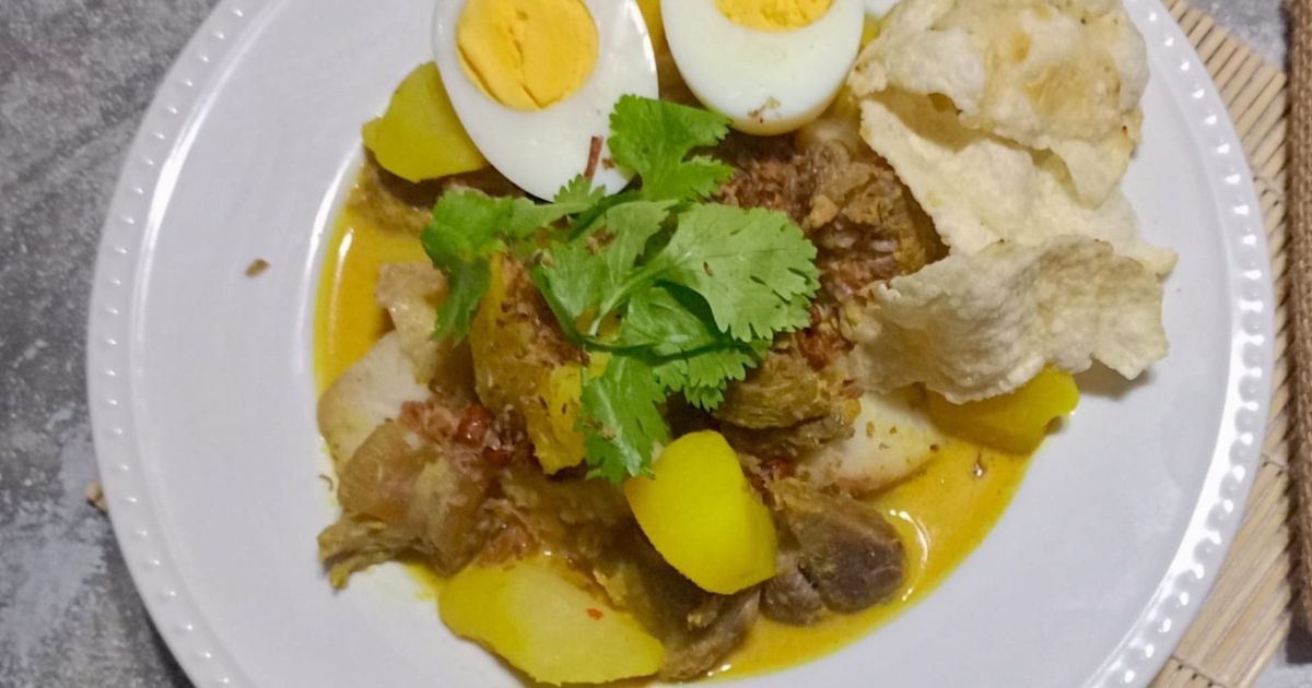 Lontong Kari Khas Bandung