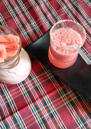 A picture of Spicy watermelon juice.