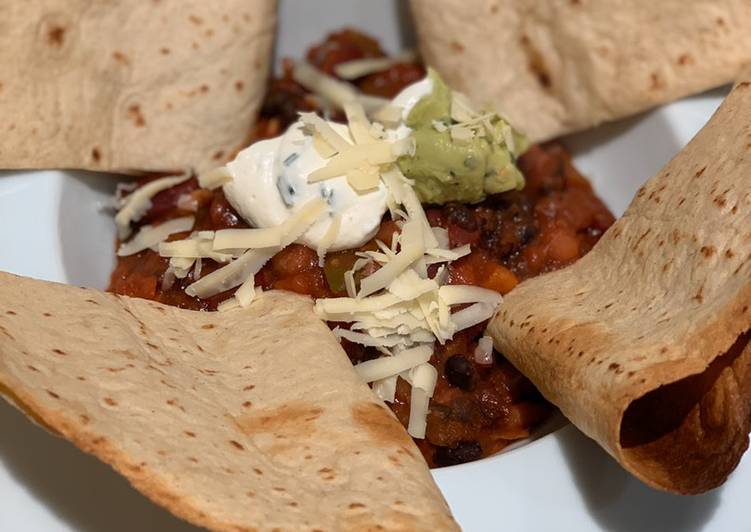 Simple Way to Make Super Quick Homemade Vegetarian mixed bean slow cooker chilli