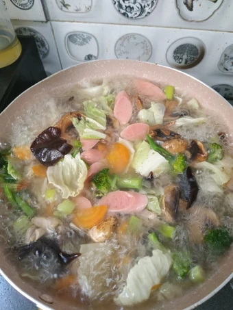 Cara Mudah Membikin Resep Sayur sop pelangi yang Lezat Sekali Anti Ribet, Bisa Manjain Lidah