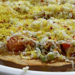 A picture of Cheese Khakra Chat.