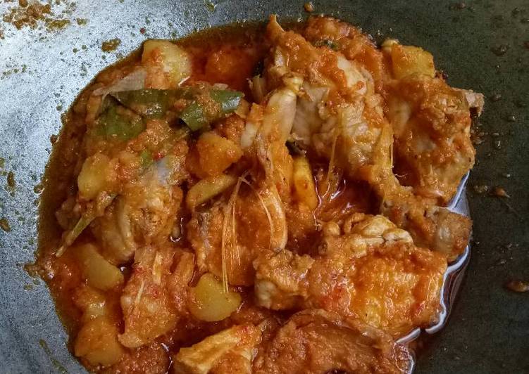 Panduan Mempersiapkan Sambel goreng ayam kentang. 😋 Nikmat Panduan Mempersiapkan Sambel goreng ayam kentang. 😋 Nikmat