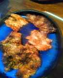 Asado a la parrilla de manta chancho y mollejas al ají (picante)