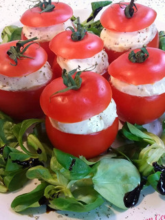 Una foto de Tomates rellenos