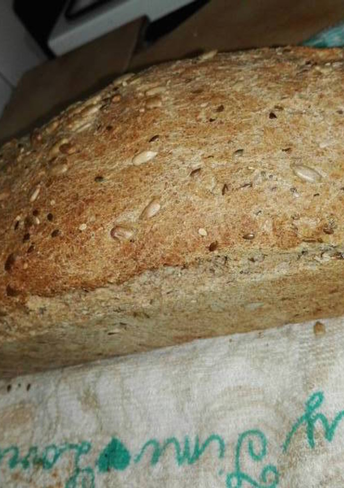 Una foto de Pan integral con semillas