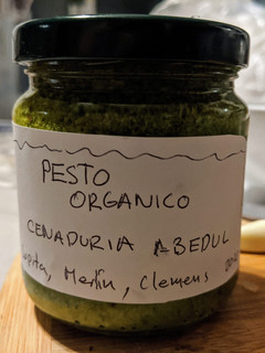 Una foto de Pesto