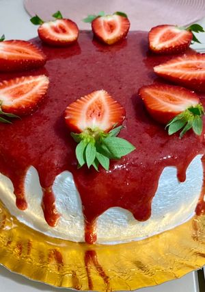 O poză a rețetei Tort cu jeleu de căpșuni 🍓.
