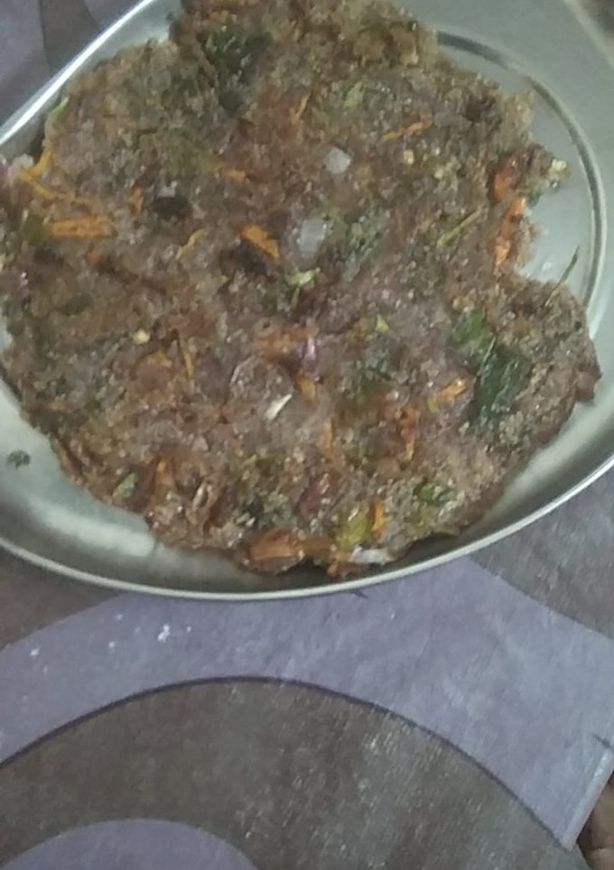 ராகி ரவா தோசை செய்முறை முக்கிய புகைப்படம்