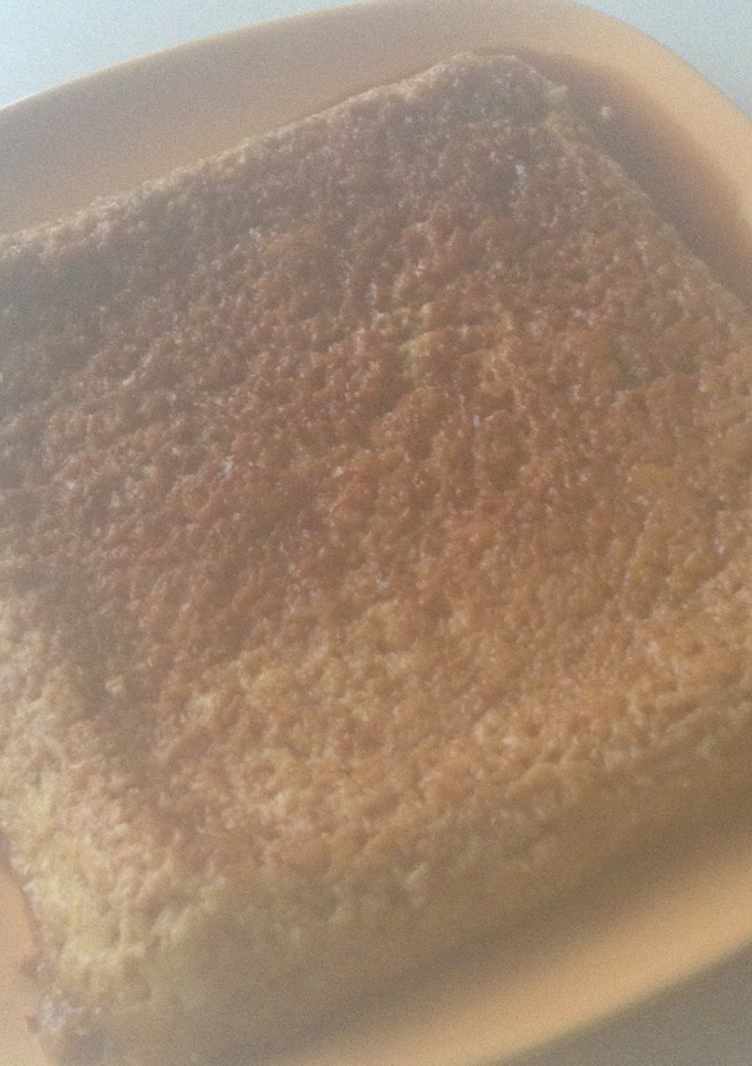 Una foto de Flan de huevo, queso y nueces