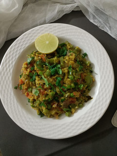 ओट्स उपमा(oats upma recipe in hindi) रेसिपी मुख्य फोटो