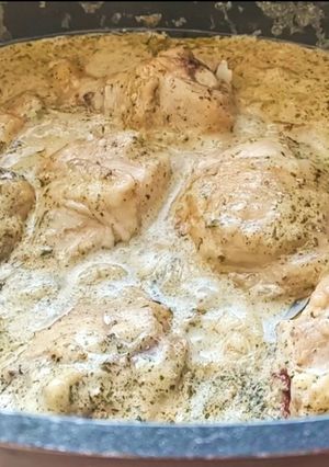 Une photo de Cuisses de poulet aux champignons et mascarpone au Cook Expert