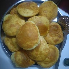 Soft Mandazi A picture of Soft Mandazi.