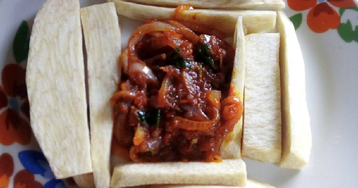 Fried yam and pepper sauce Recipe by EMA's Signature Cuisines Cookpad
