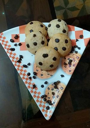 A picture of Eggless chocolate stuffed cookies.