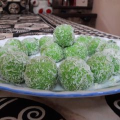 A picture of Gulkand ladoo.