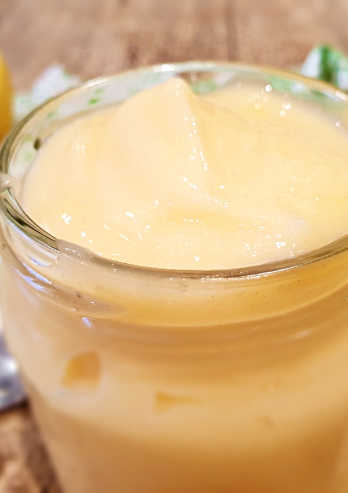 Una foto de Lemon Curd o Crema de limón inglesa