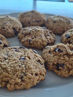 Una foto de Galletas de avena y chips de chocolate