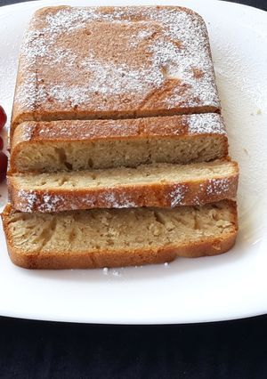 A picture of Cinnamon and nutmeg cake.
