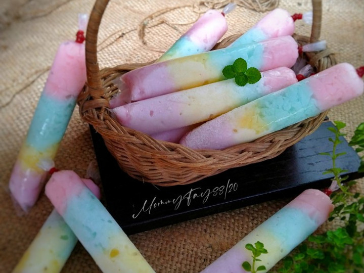 Bagaimana Membuat Es Lilin Unicorn yang Bisa Manjain Lidah