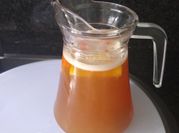 Una foto de bebidas con alcohol con sidra