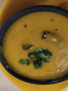 કાઠિયાવાડી કઢી (Kathiyawadi Kadhi Recipe In Gujarati) રેસીપી મુખ્ય ફોટો