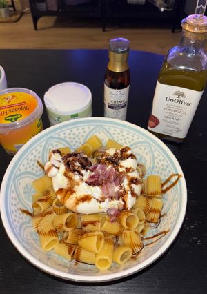 Une photo de Pâtes Rigatoni à la Burrata