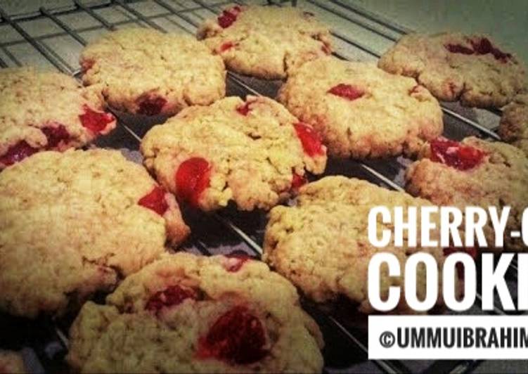 Kiat-kiat membuat Eggless Cherry-Oat Cookies legit