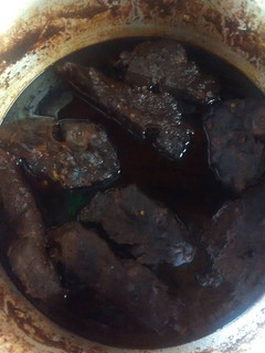 Una foto de Espinazo de cerdo en adobo
