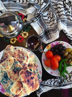 صورة لوصفة مطبق الزعتر الأخضر الفلسطيني 😋🇵🇸