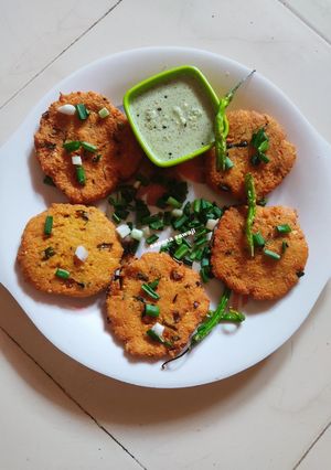 डाळवडे (Dal Vade Recipe In Marathi) रेसिपी चे मुख्य फोटो 