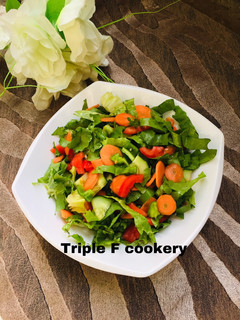 A picture of Green Salad 🥗.