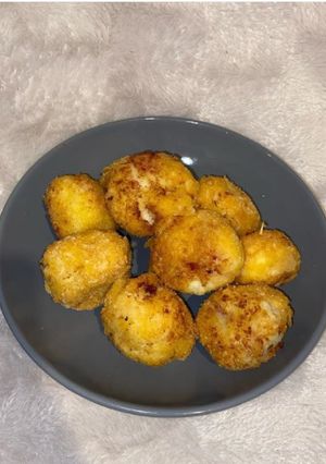 Une photo de Croquettes de purée / jambon et gruyère