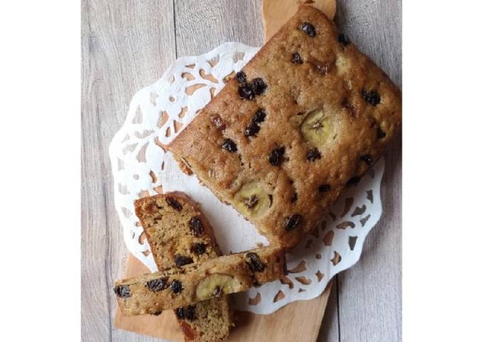 Langkah Mudah untuk Membuat 13. Raisin Banana Cake (simple &amp; moist) #pekaninspirasi yang Bisa Manjain Lidah