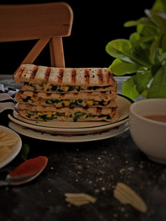सैंडविच(sandwich recipe in hindi) रेसिपी मुख्य फोटो
