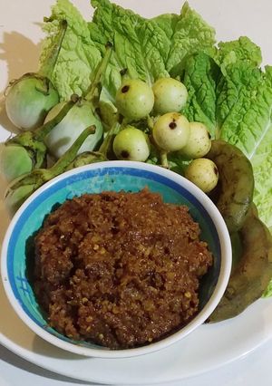 รูปของ น้ำพริกมะขามผัดปลาย่าง