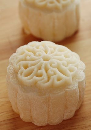 簡易減糖版奶黃冰皮月餅 的食譜成品照片