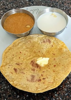 पुरणपोळी (puranpoli recipe in marathi) रेसिपी चे मुख्य फोटो 