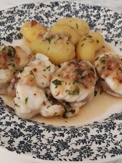Una foto de Rape en salsa verde